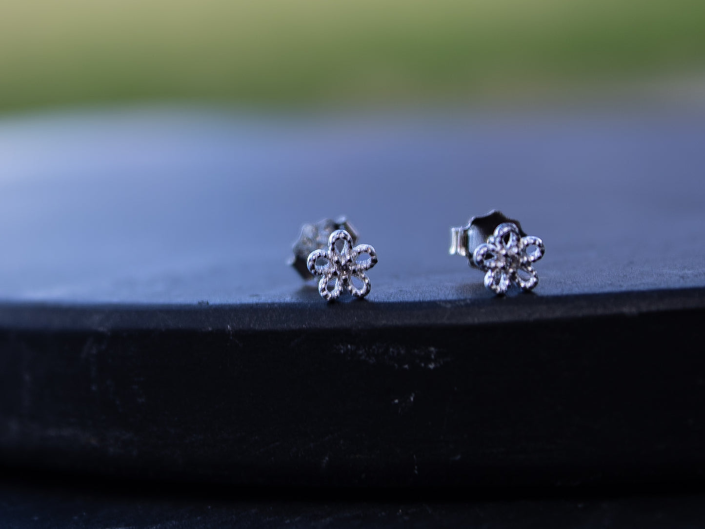 925 Silver Stud Earrings - Cubic Zirconia - Round Flower