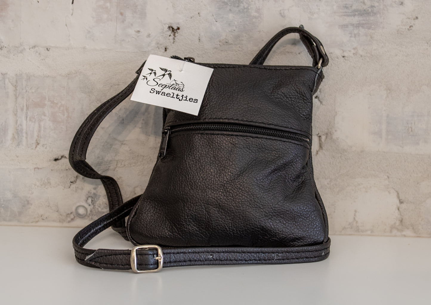 Small Leather Slingbag